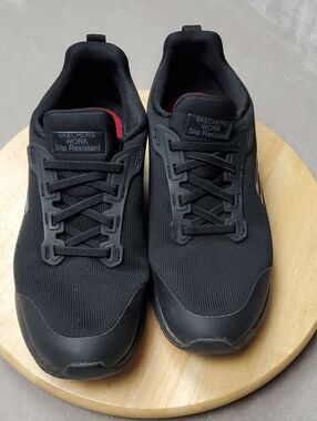 Skechers Work | Women's 8.5 | Black Non-Slip Restaurant Sneakers